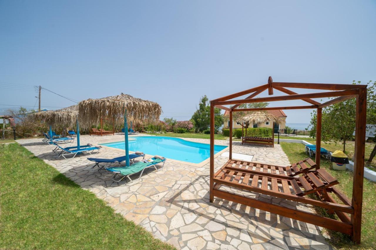 XI Village Xi Beach Kültér fotó