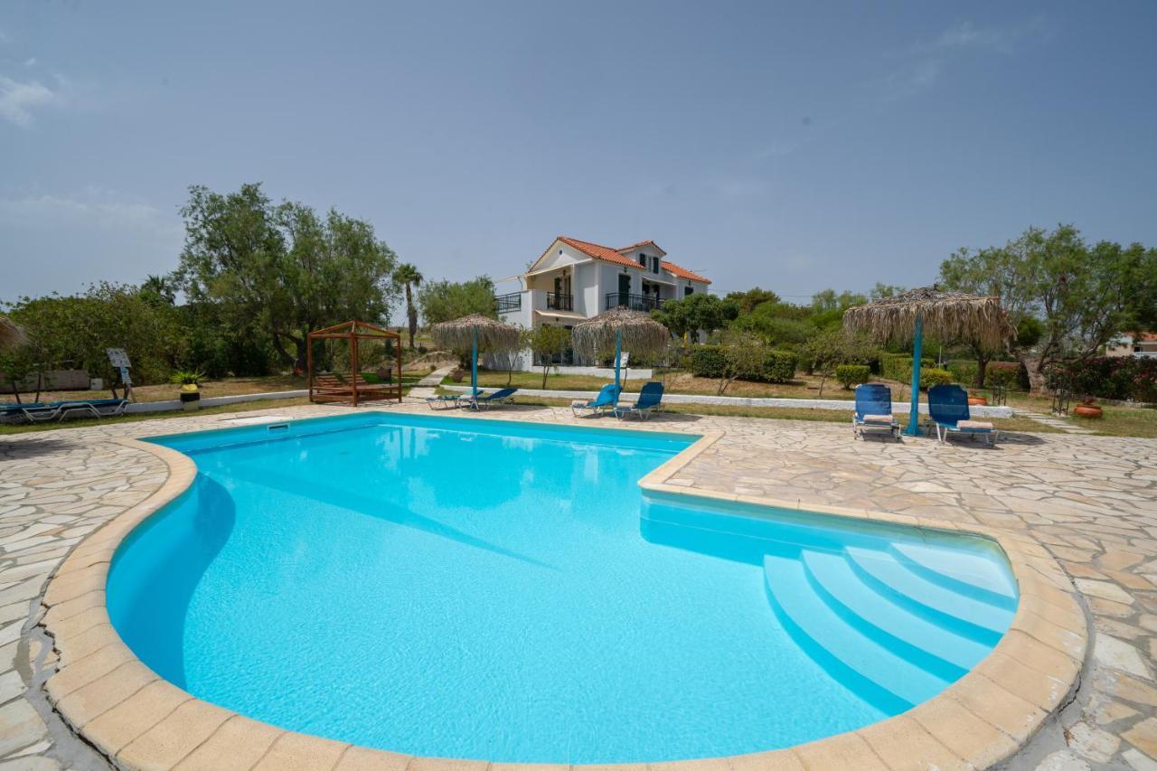 XI Village Xi Beach Kültér fotó